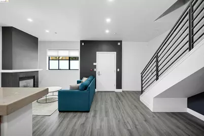 1555 32nd St #4, Oakland, CA 94608 - Photo 10