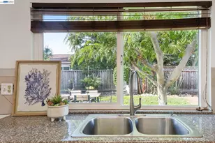 33136 Arizona, Union City, CA 94587 - Photo 26