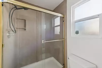 33136 Arizona, Union City, CA 94587 - Photo 54