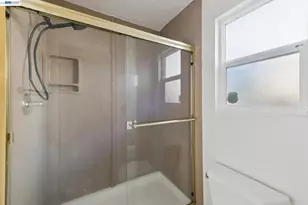 33136 Arizona, Union City, CA 94587 - Photo 54