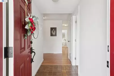 33136 Arizona, Union City, CA 94587 - Photo 10