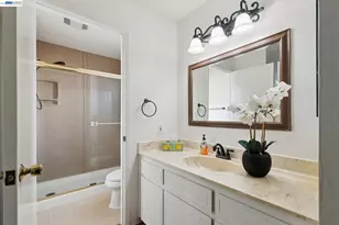 33136 Arizona, Union City, CA 94587 - Photo 50
