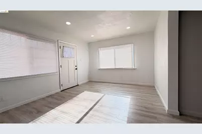 801 Maine Ave, Richmond, CA 94804 - Photo 14