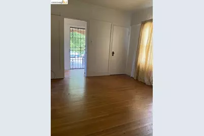 987 Yerba Buena Ave, Oakland, CA 94608 - Photo 4