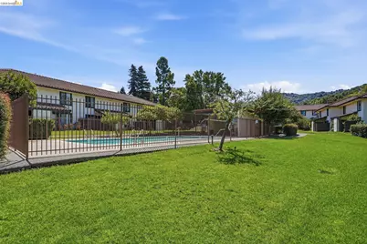 205 Del Valle Cir, El Sobrante, CA 94803 - Photo 26