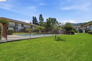 205 Del Valle Cir, El Sobrante, CA 94803 - Photo 26