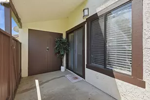 205 Del Valle Cir, El Sobrante, CA 94803 - Photo 22