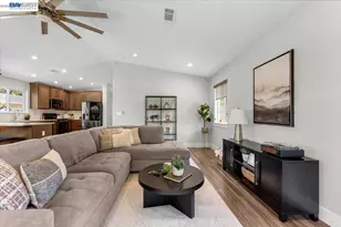 2584 Reservoir Ln, Redding, CA 96002 - Photo 8