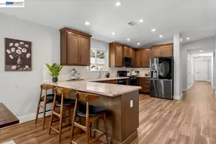 2584 Reservoir Ln, Redding, CA 96002 - Photo 12
