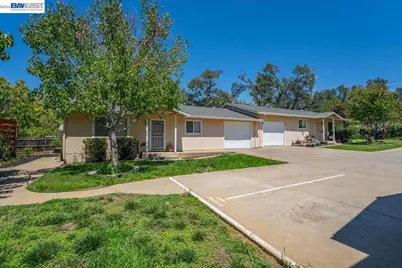 2584 Reservoir Ln, Redding, CA 96002 - Photo 50