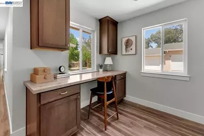 2584 Reservoir Ln, Redding, CA 96002 - Photo 32