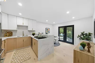 6334 Doran Dr, Oakland, CA 94611 - Photo 16