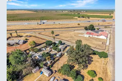 22479 Maple St, Chowchilla, CA 93610 - Photo 6