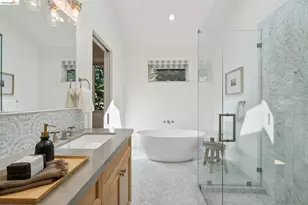 915 Grosvenor Pl, Oakland, CA 94610 - Photo 30