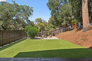 915 Grosvenor Pl, Oakland, CA 94610 - Photo 46