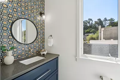 915 Grosvenor Place, Oakland, CA 94610 - Photo 6