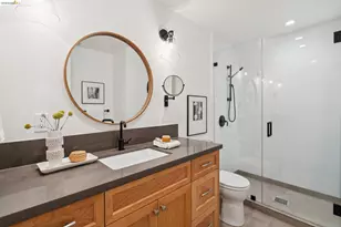 915 Grosvenor Pl, Oakland, CA 94610 - Photo 48