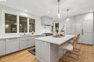 915 Grosvenor Pl, Oakland, CA 94610 - Photo 58