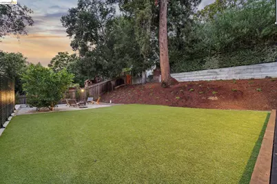 915 Grosvenor Place, Oakland, CA 94610 - Photo 80