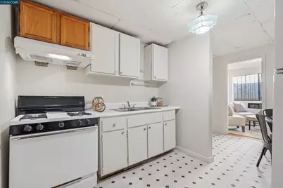 2150 35th Ave, Oakland, CA 94601 - Photo 16