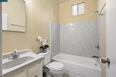 2150 35th Ave, Oakland, CA 94601 - Photo 8