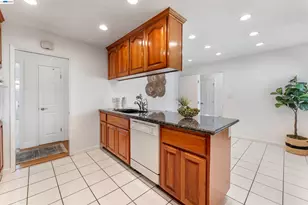4820 Louise Ct, Fremont, CA 94536 - Photo 14