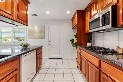 4820 Louise Ct, Fremont, CA 94536 - Photo 16