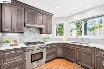 282 Del Valle Ct, Pleasanton, CA 94566 - Photo 18