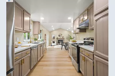 38399 Birch Street, Newark, CA 94560 - Photo 14