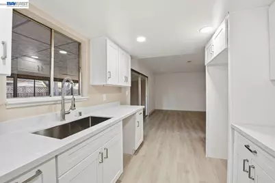 14544 Tiburon Rd, San Leandro, CA 94577 - Photo 10