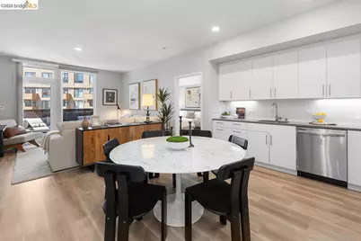 260 Brooklyn Basin Way #419, Oakland, CA 94606 - Photo 2
