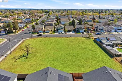 445 Walnut Ave, Manteca, CA 95336 - Photo 20
