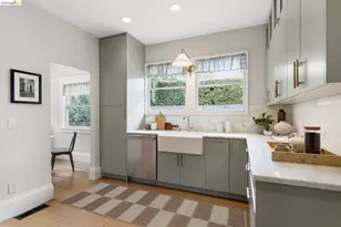 590 66th St, Oakland, CA 94609 - Photo 18