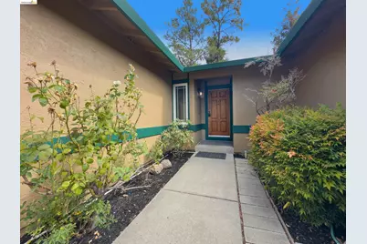 533 Eagle Nest Dr, Martinez, CA 94553 - Photo 2