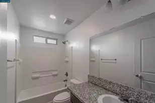 723 Phillipi Wy., Sacramento, CA 95838 - Photo 16