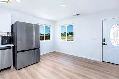 4585 Summer Ave, Olivehurst, CA 95961 - Photo 12