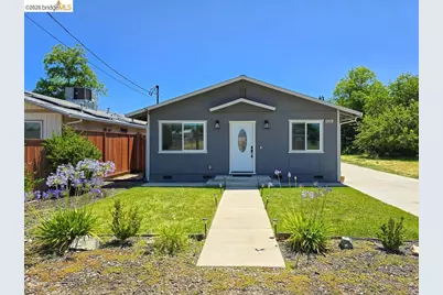 4585 Summer Ave, Olivehurst, CA 95961 - Photo 6