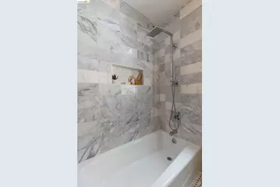201 Beauforest Dr, Oakland, CA 94611 - Photo 28