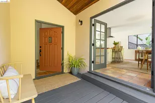 201 Beauforest Dr, Oakland, CA 94611 - Photo 4
