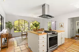201 Beauforest Dr, Oakland, CA 94611 - Photo 16