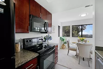 945 Fletcher Ln #A331, Hayward, CA 94544 - Photo 14