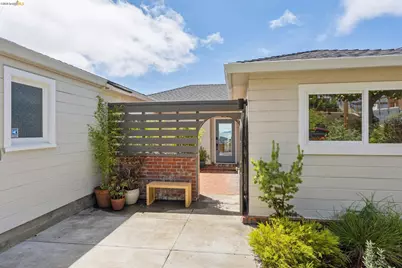 218 Cambridge Ave, Kensington, CA 94708 - Photo 4