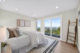6077 Skyline Blvd, Oakland, CA 94611 - Photo 22
