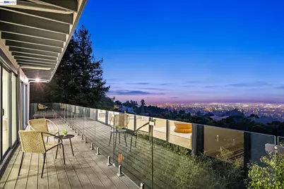 6077 Skyline Blvd, Oakland, CA 94611 - Photo 8