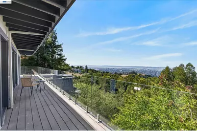6077 Skyline Blvd, Oakland, CA 94611 - Photo 6