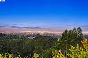 6077 Skyline Blvd, Oakland, CA 94611 - Photo 36