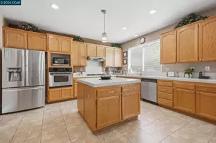 1325 San Lucas Dr, Pittsburg, CA 94565 - Photo 14