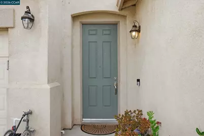 1325 San Lucas Dr, Pittsburg, CA 94565 - Photo 4