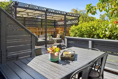 920 63rd St, Oakland, CA 94608 - Photo 30