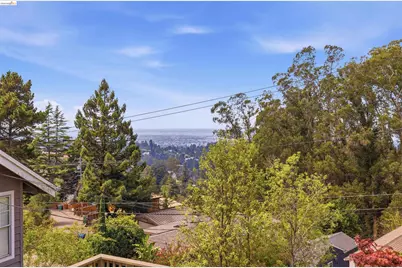 6856 Armour Dr, Oakland, CA 94611 - Photo 40
